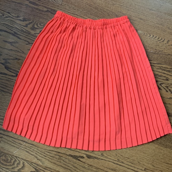 Banana Republic Midi Skirt XS - Picture 2 of 3